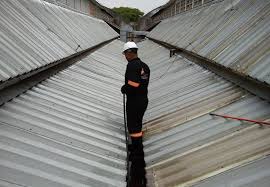 Manutenção de calhas Industriais